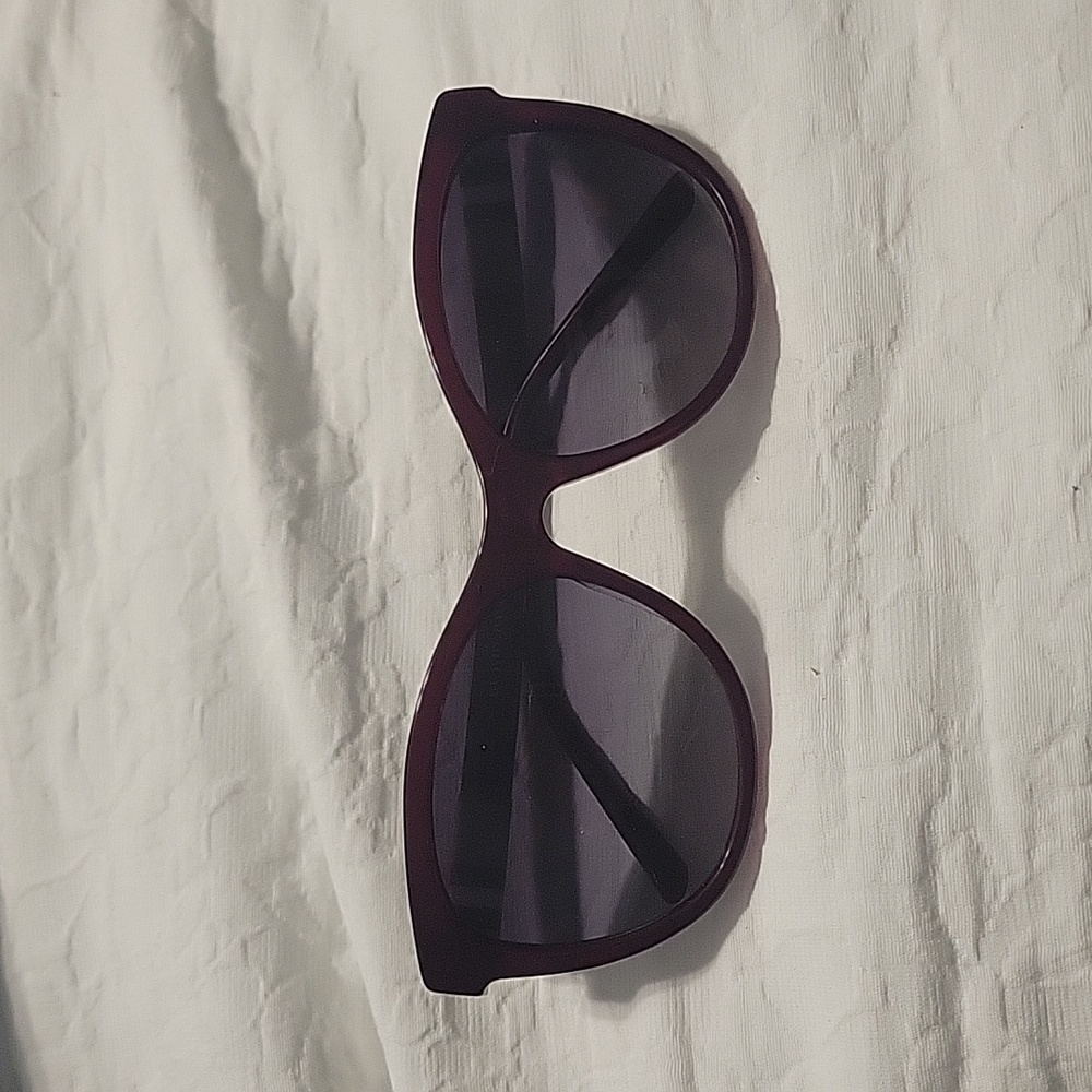 Burberry sunglasses